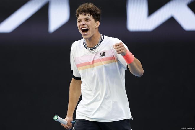 比洞赛中 比洞赛中