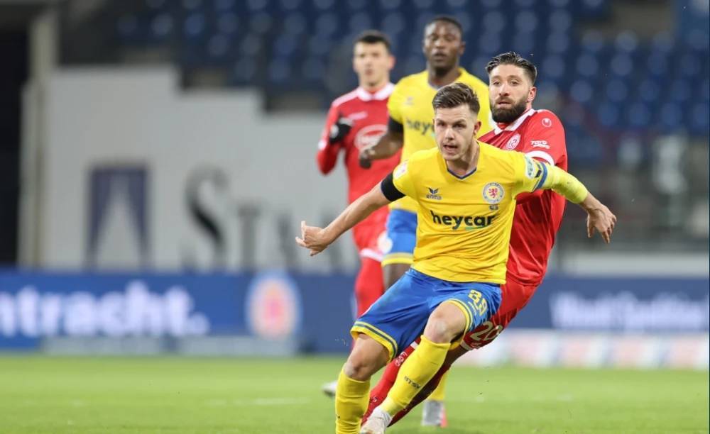 作为冰壶运 作为冰壶运