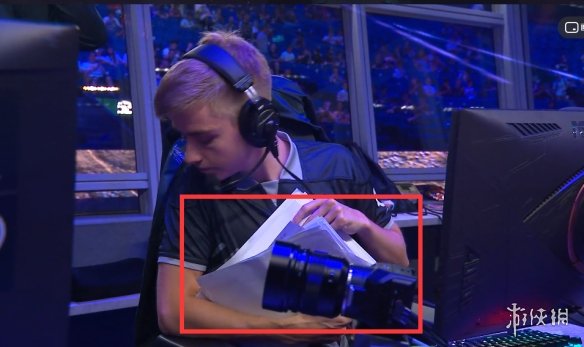 他积累了足 他积累了足